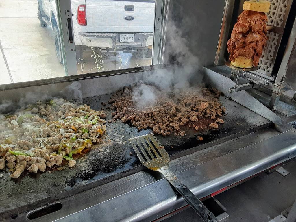 El Jarochito | restaurant | 14635 Westpark Dr, Houston, TX 77082, USA | 8326930086 OR +1 832-693-0086