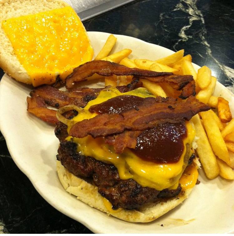 Steves Coffee Shop | restaurant | 4034 162nd St, Flushing, NY 11358, USA | 7184456691 OR +1 718-445-6691