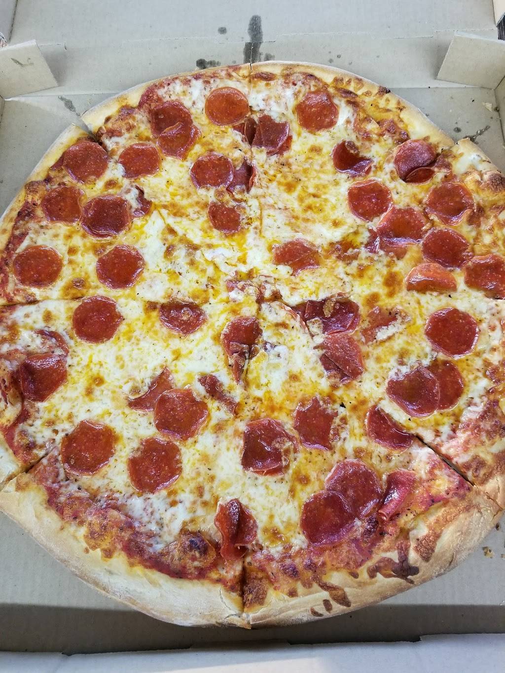 Nicky Ds Pizza | restaurant | 356 N Central Ave, Umatilla, FL 32784, USA | 3526692400 OR +1 352-669-2400