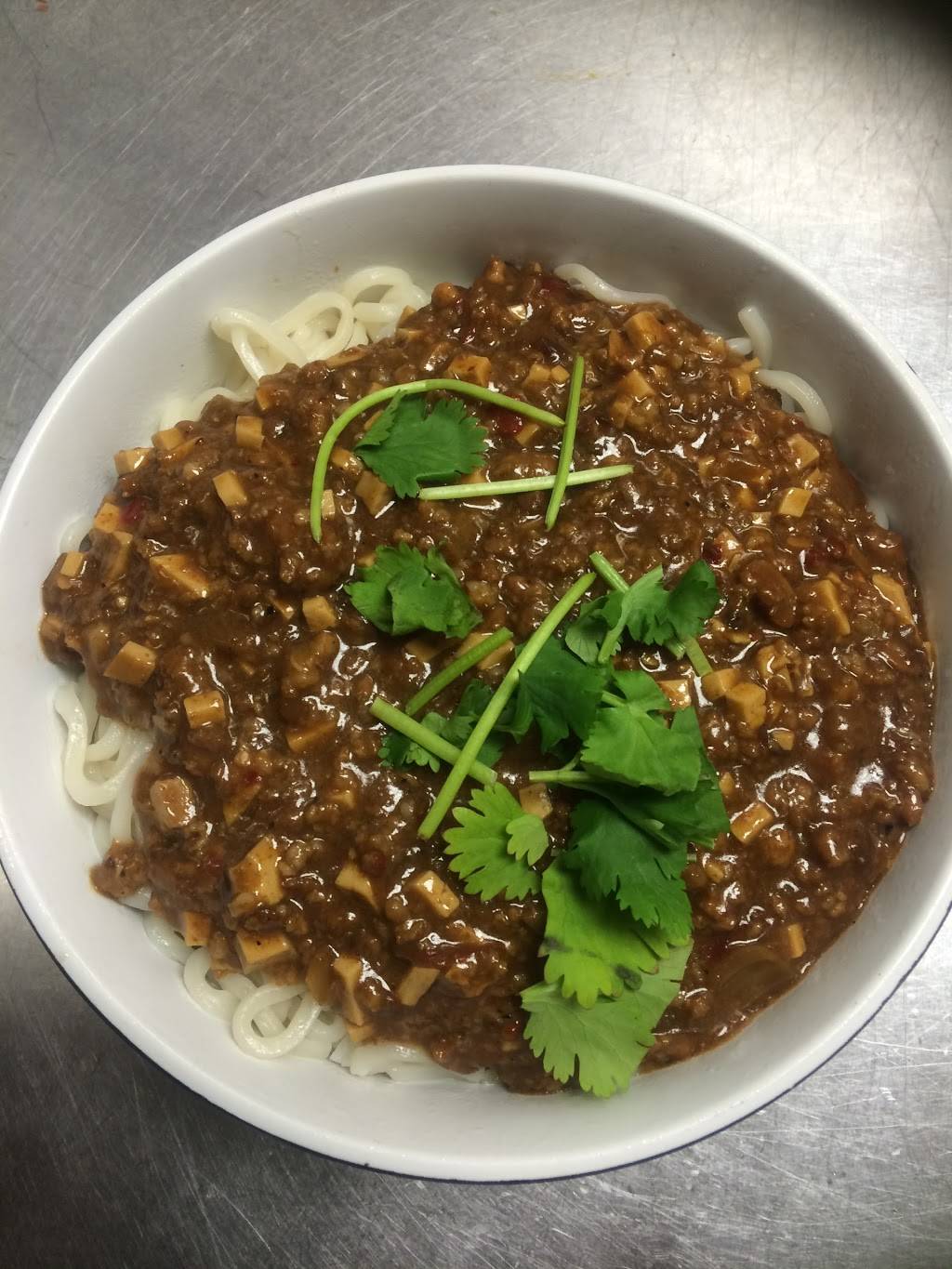 Red Bowl‎ | restaurant | 153 E Main St, Newark, DE 19711, USA | 3027374688 OR +1 302-737-4688