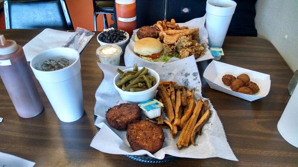 Just In Time Seafood | restaurant | 245 Retail Commons Pkwy, Martinsburg, WV 25403, USA | 3042623474 OR +1 304-262-3474