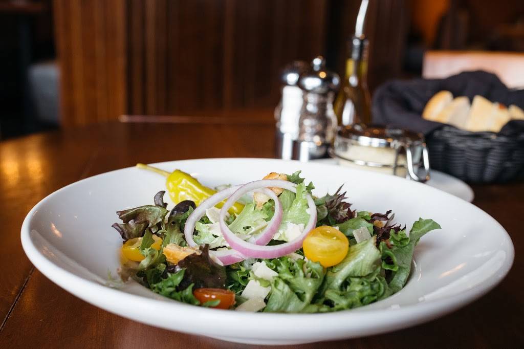 Johnnys Italian Steakhouse | restaurant | 305 N 170th St, Omaha, NE 68118, USA | 4022899210 OR +1 402-289-9210