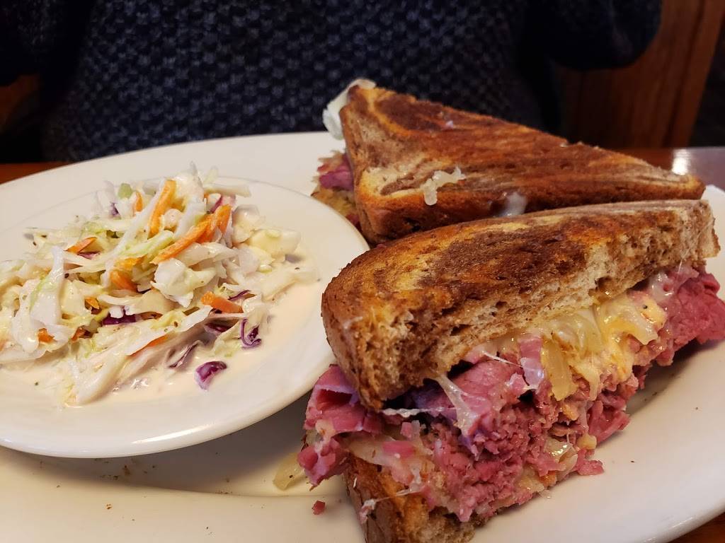 Flossmoor Station Restaurant & Brewery | restaurant | 1035 Sterling Ave, Flossmoor, IL 60422, USA | 7089572739 OR +1 708-957-2739