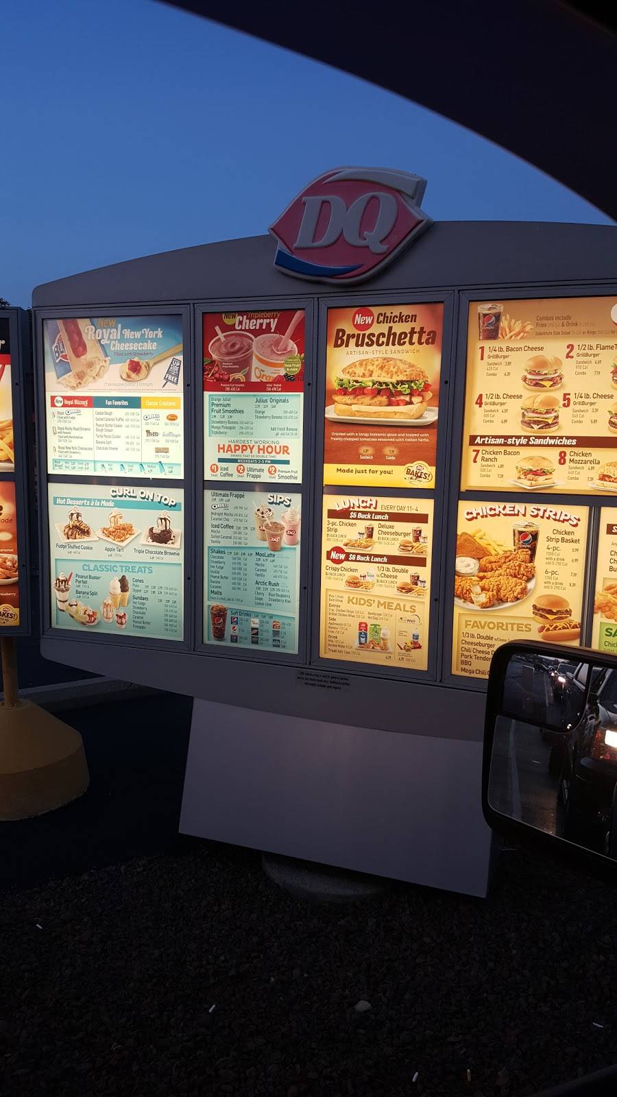Dairy Queen Grill & Chill | restaurant | 330 S State Rd 135, Greenwood, IN 46142, USA | 3178881034 OR +1 317-888-1034