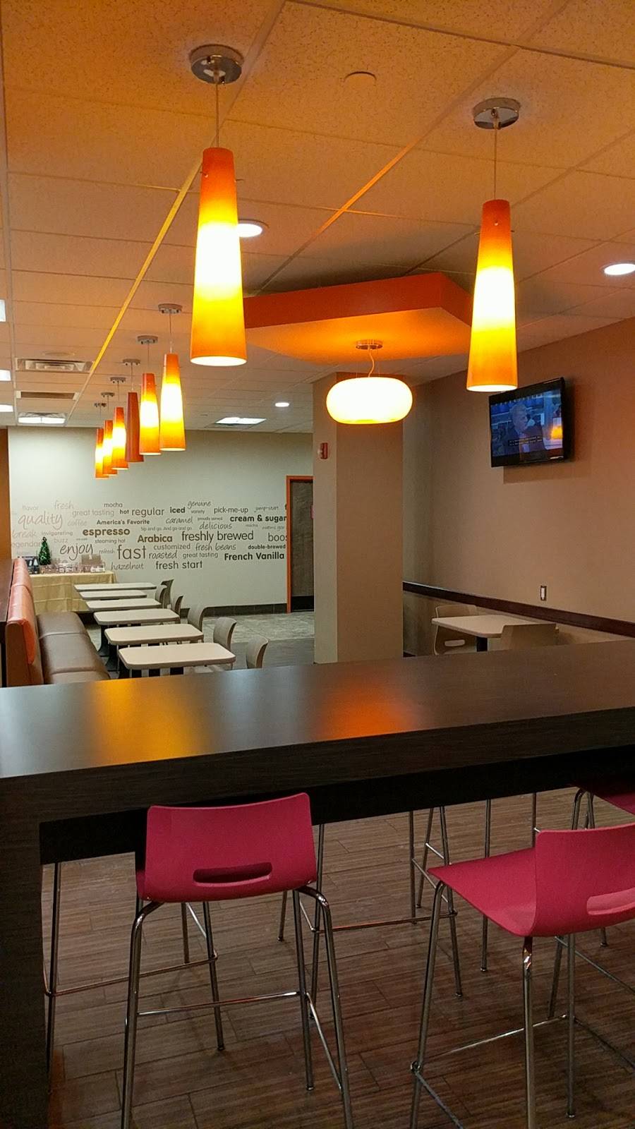 Dunkin | bakery | 20 S Main St, Newport, NH 03773, USA | 6038655159 OR +1 603-865-5159