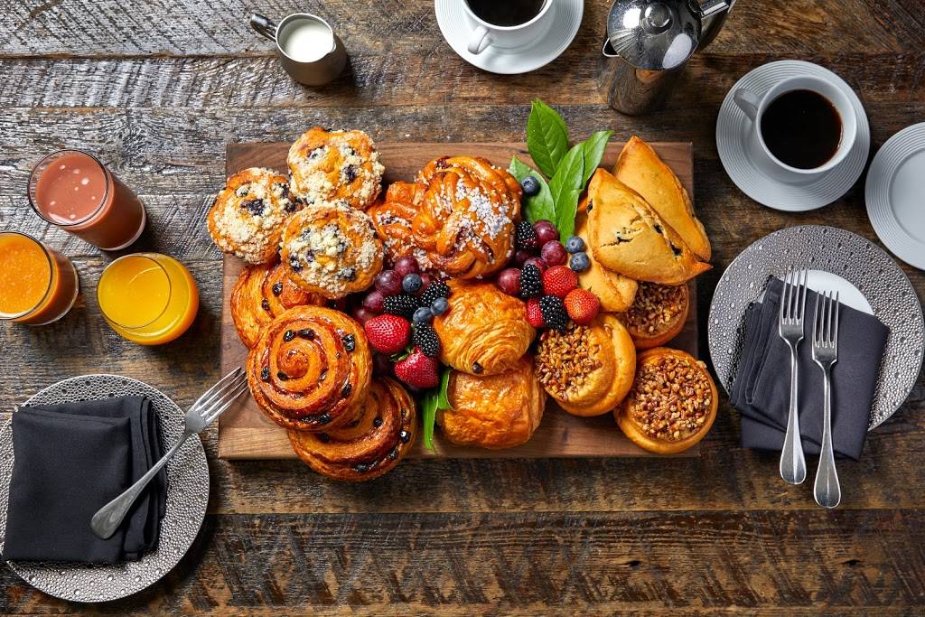 Ambassador Chicago - Chef Pedro Avilas Kitchen | restaurant | 1301 N State Pkwy, Chicago, IL 60610, USA | 3127873700 OR +1 312-787-3700