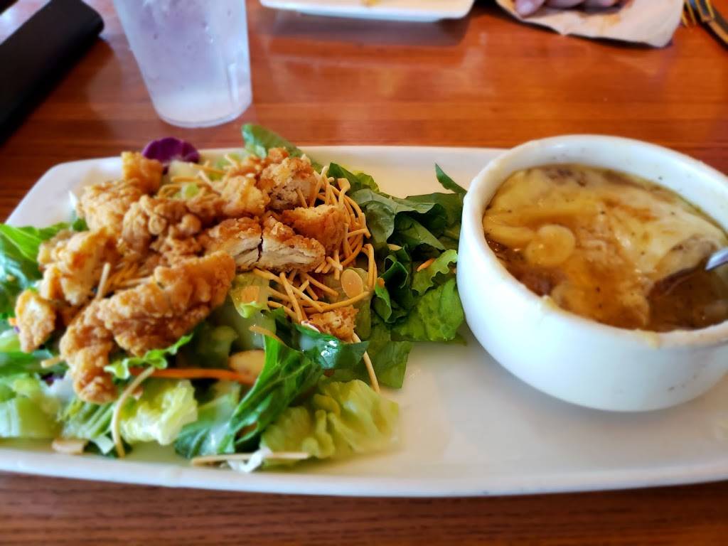 Applebees Grill + Bar | restaurant | 7880, I-35, San Antonio, TX 78218, USA | 2109676484 OR +1 210-967-6484