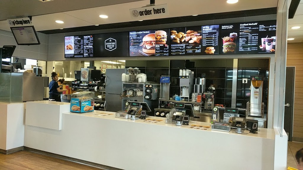 Subway @ Pierce | meal takeaway | 149 Pierce St #2, Somerset, NJ 08873, USA | 7325630999 OR +1 732-563-0999