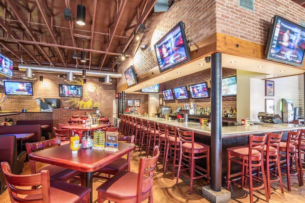 Zipps Sports Grill | restaurant | 1515 E Bethany Home Rd #100, Phoenix, AZ 85014, USA | 6022661600 OR +1 602-266-1600