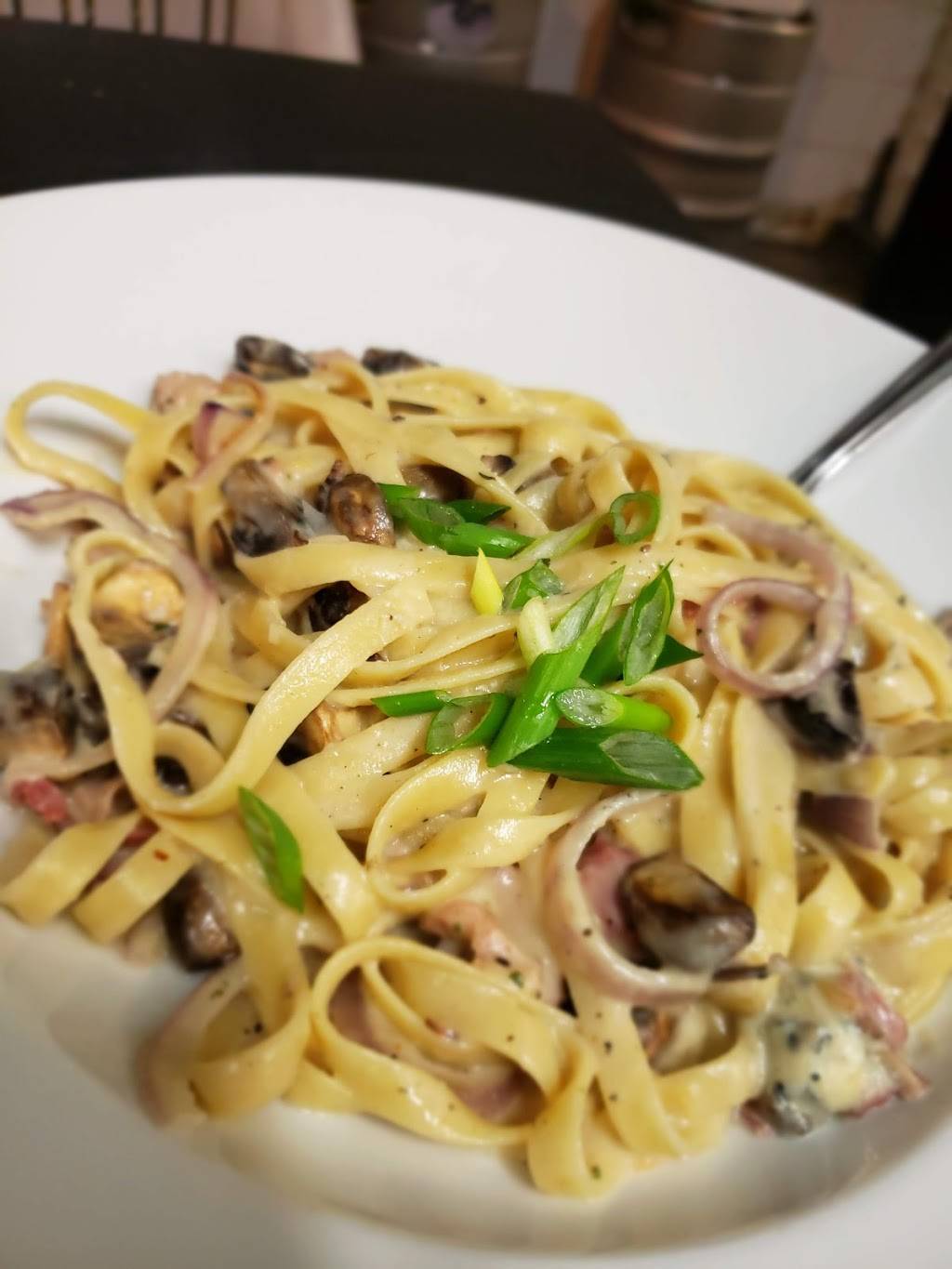 Pépé Trattoria | restaurant | 405 Avenue Sainte-Anne, Saint-Hyacinthe, QC J2S 5G3, Canada | 4507738004 OR +1 450-773-8004