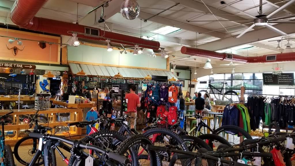 Piney Mountain Bike Lounge | restaurant | 20 Piney Mountain Rd, Greenville, SC 29609, USA | 8646032453 OR +1 864-603-2453