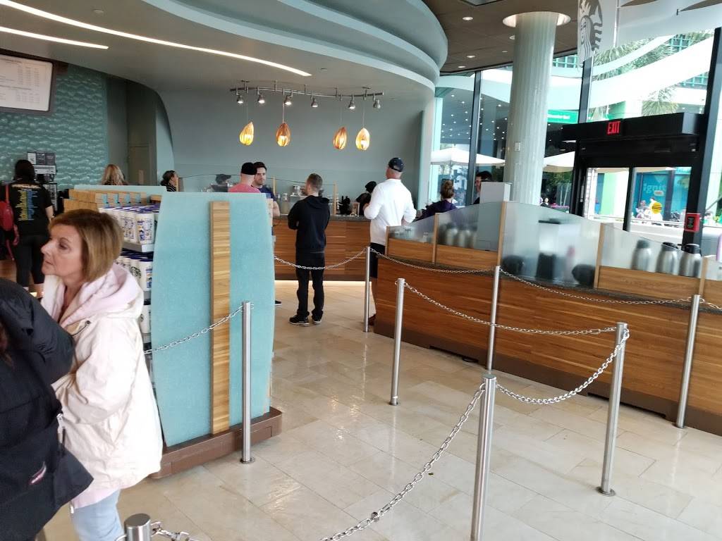 Fountain View | restaurant | 1510 North Avenue of the Stars, Orlando, FL 32830, USA | 4079393463 OR +1 407-939-3463