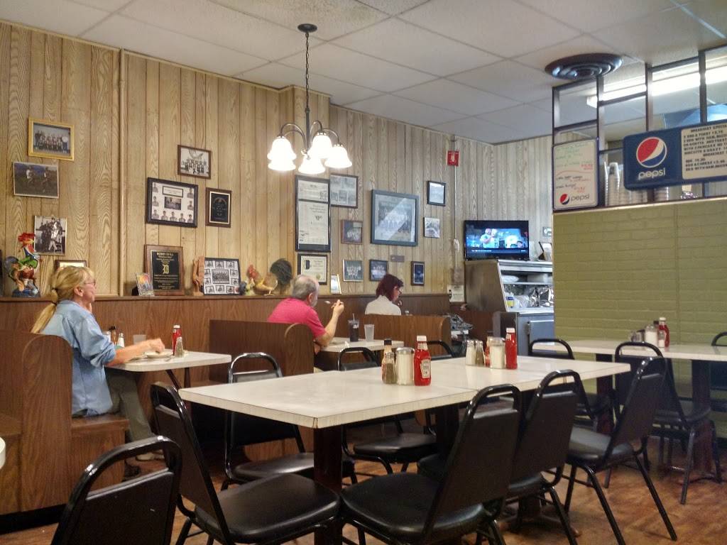 Proud Rooster Restaurant | restaurant | 345 Ludlow Ave, Cincinnati, OH 45220, USA | 5132814965 OR +1 513-281-4965