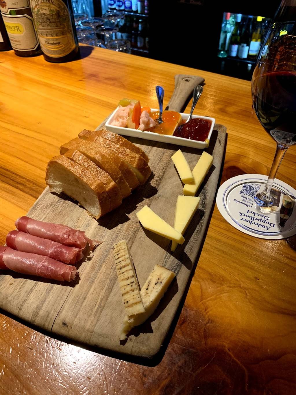 Blind Tasting Beer and Wine Bar | restaurant | 749 Laurel St, San Carlos, CA 94070, USA | 6502648221 OR +1 650-264-8221