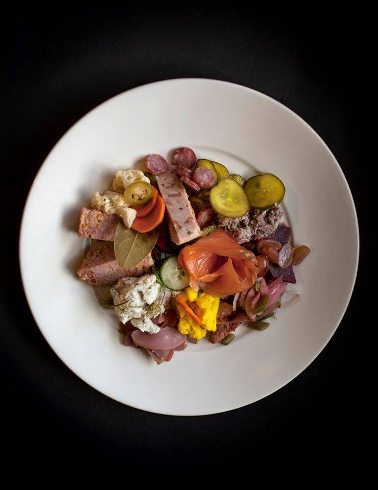 Pig & Pickle | restaurant | 2922 North Hayden Road, Scottsdale, AZ 85251, USA | 4809901407 OR +1 480-990-1407