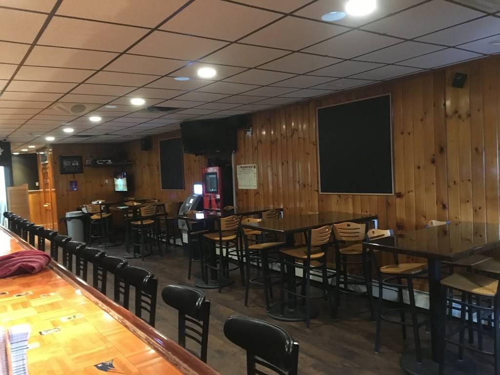 Smittys Pub | restaurant | 445 Bay St, Taunton, MA 02780, USA | 7744092994 OR +1 774-409-2994