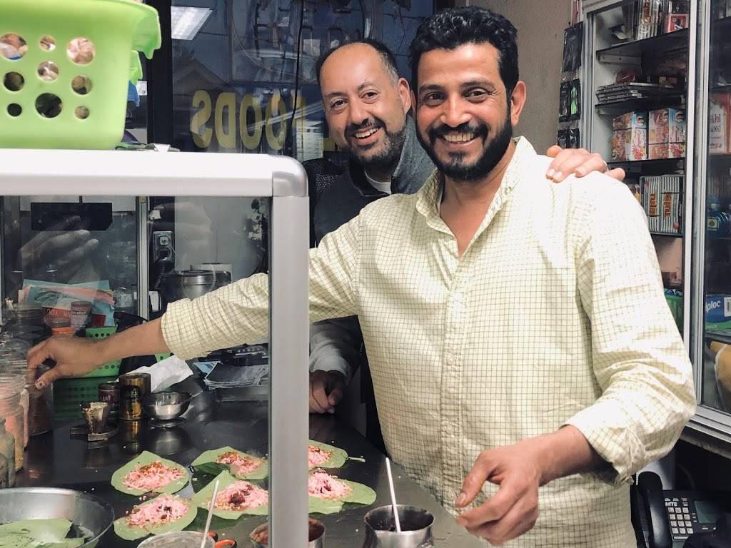 RajKapuri Paan & Snacks | restaurant | 377 Donlands Ave, East York, ON M4J 3S1, Canada | 4164256685 OR +1 416-425-6685