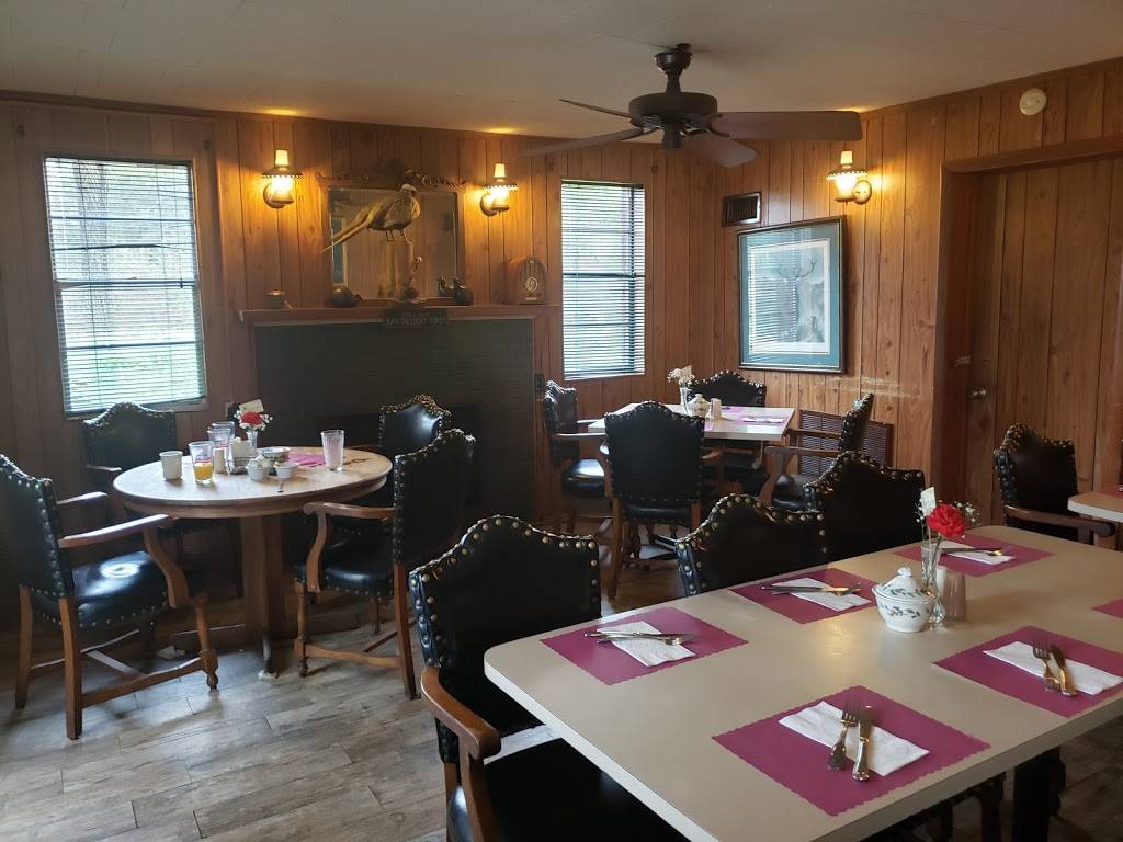 Red Wing Restaurant | restaurant | 12500 FL-33, Groveland, FL 34736, USA | 3524292997 OR +1 352-429-2997