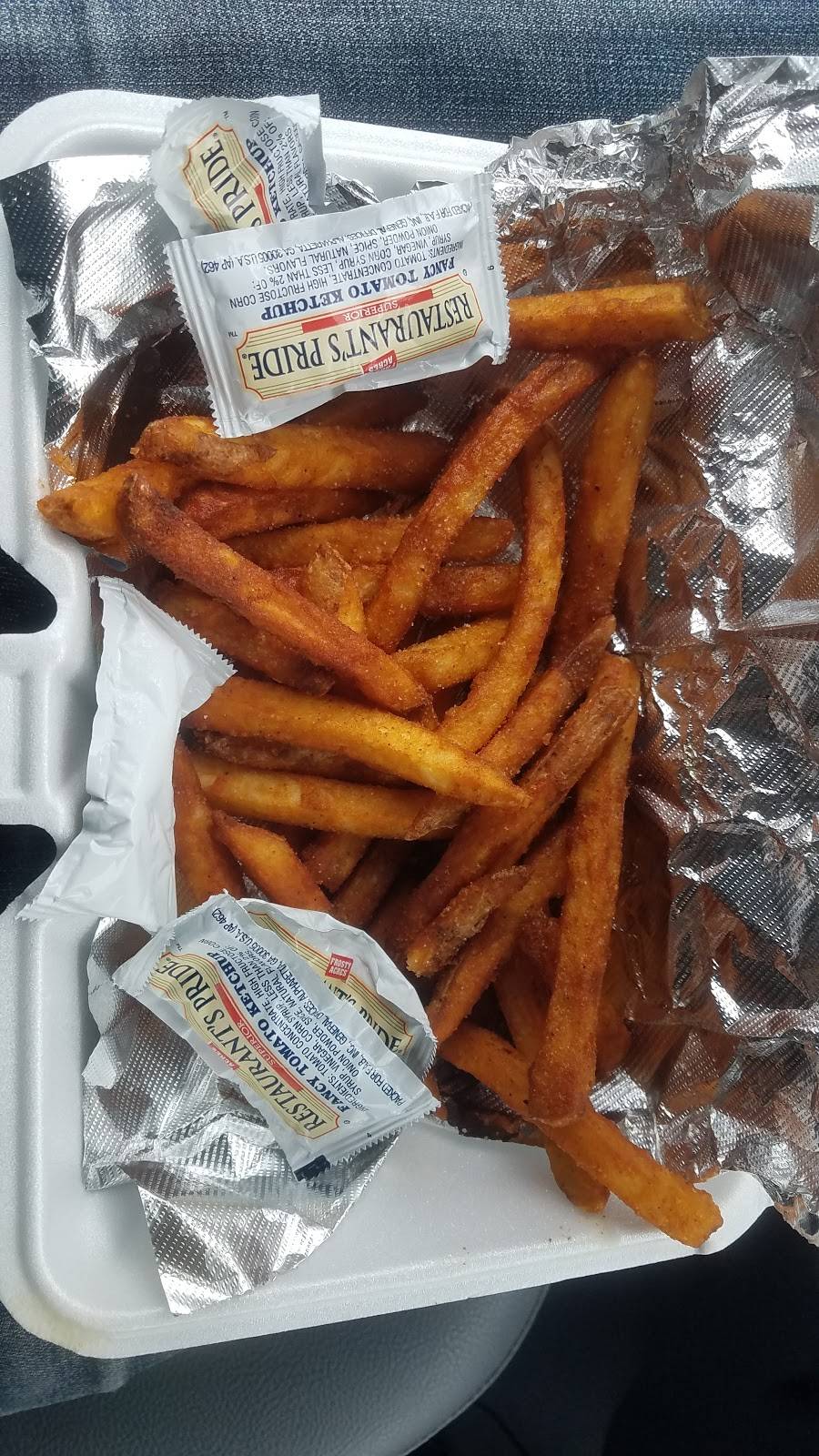 Bobs Pizza & Drive Thru | restaurant | 1539 OH-44, Randolph, OH 44265, USA | 3303251873 OR +1 330-325-1873