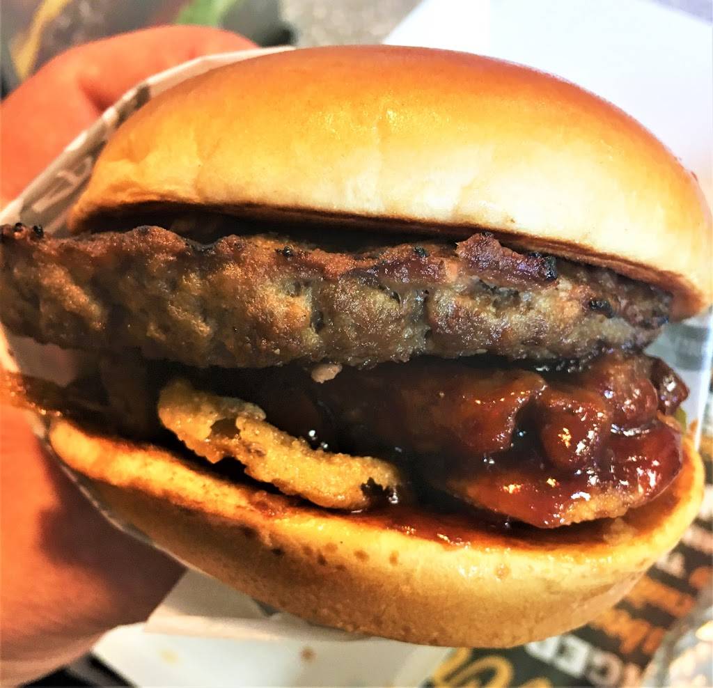 Carls Jr. | restaurant | 4199 Governor Dr, San Diego, CA 92122, USA | 8586238441 OR +1 858-623-8441