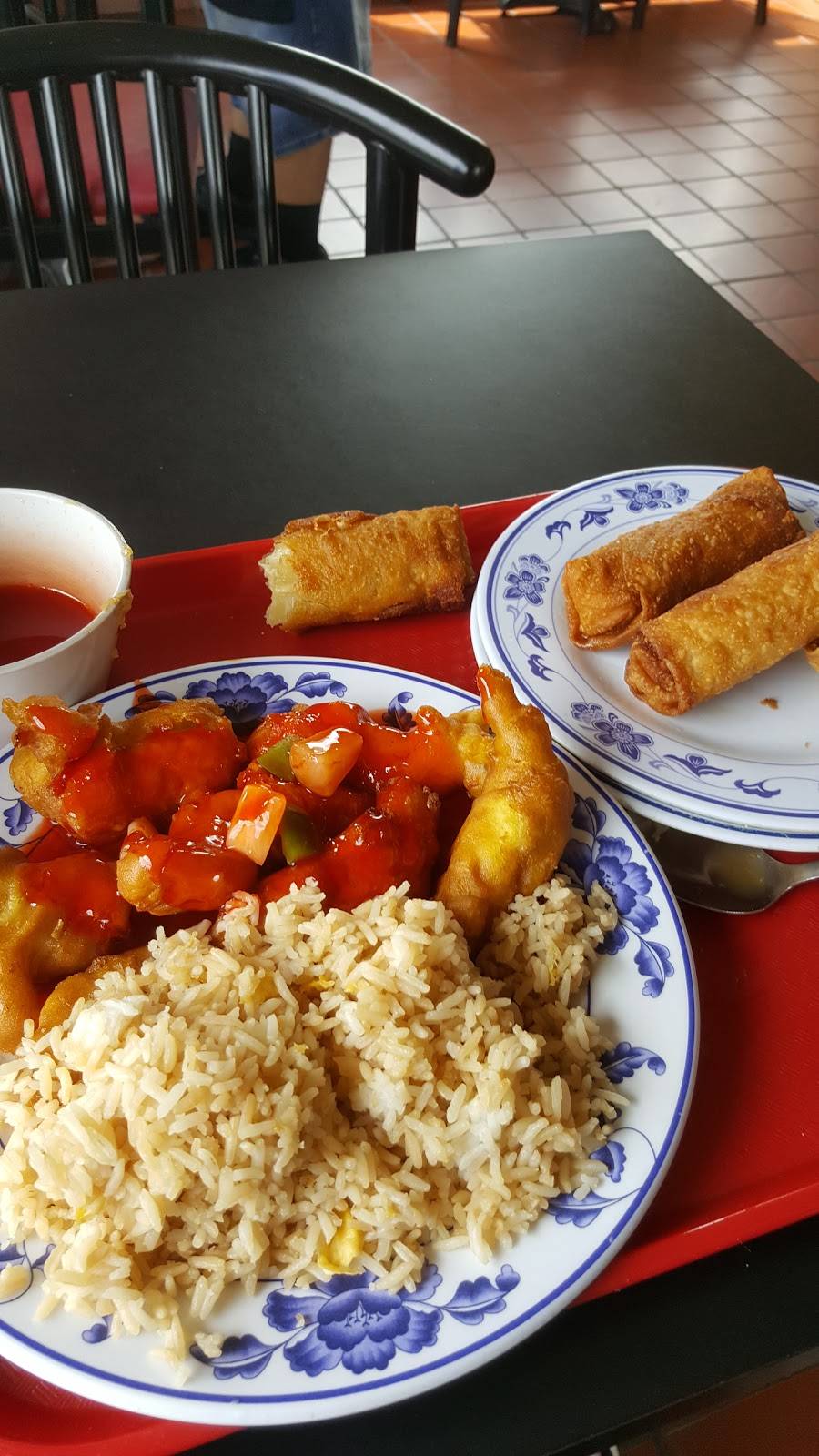 Great Wall Express | restaurant | 502 E Broadway, Council Bluffs, IA 51503, USA | 7123231541 OR +1 712-323-1541