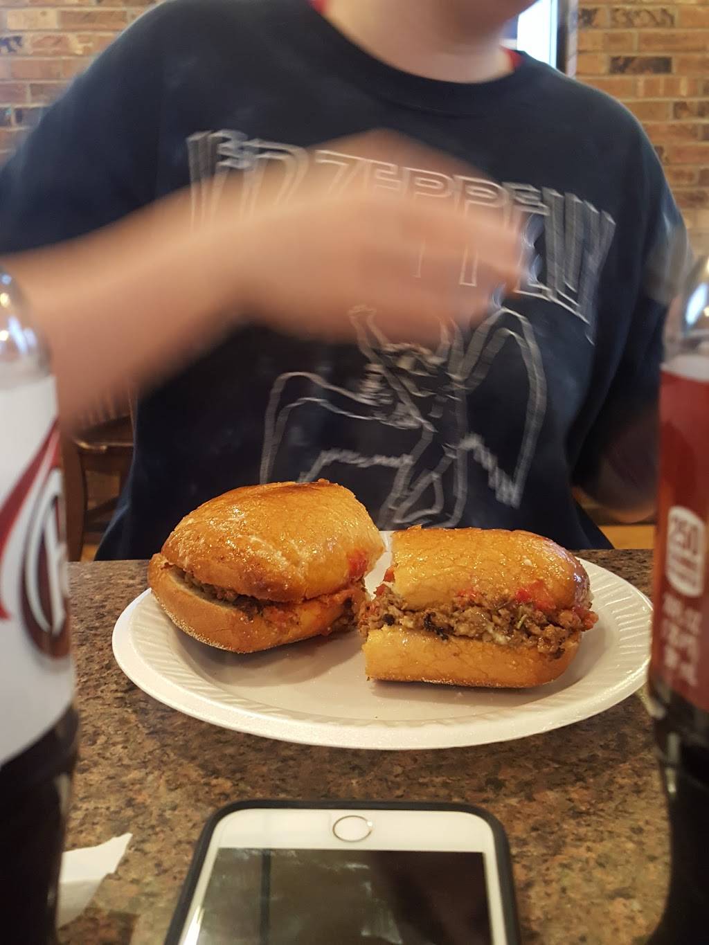 Pizza King | restaurant | 220 N St Joseph Ave, Evansville, IN 47712, USA | 8124247976 OR +1 812-424-7976