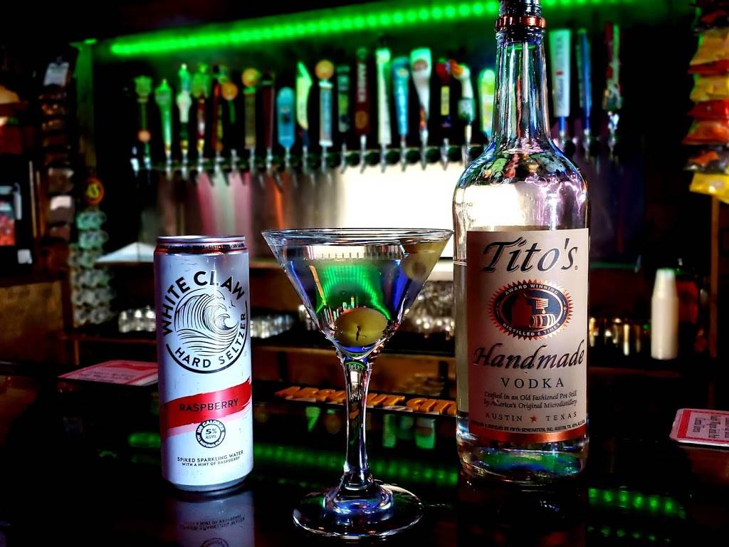 Paddy Wagon Irish Pub | restaurant | 813 N Tampa St, Tampa, FL 33602, USA | 8134428396 OR +1 813-442-8396