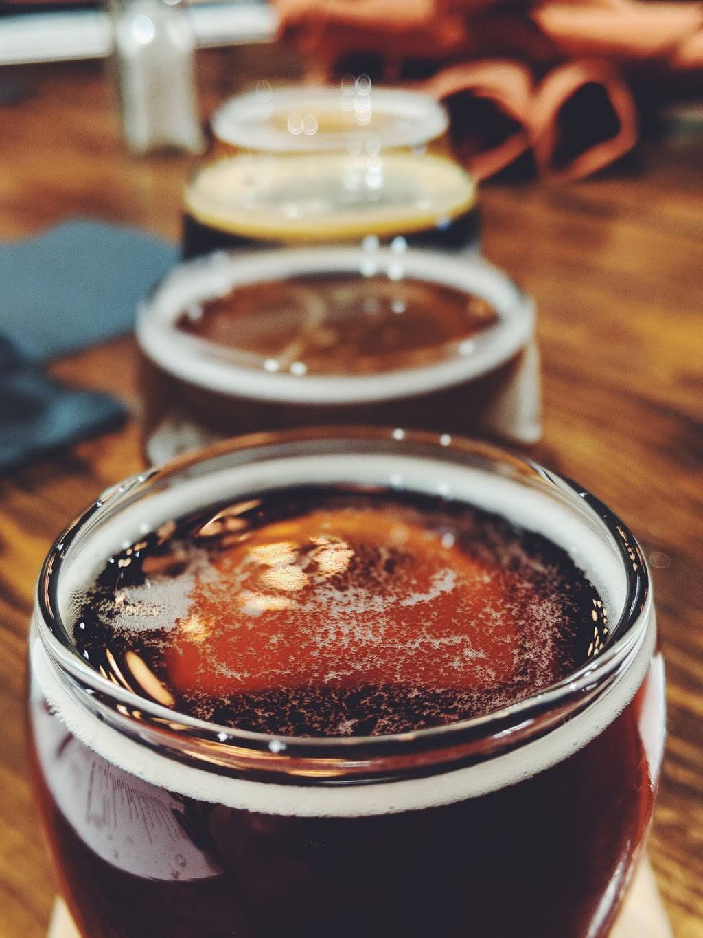 Parkers Hilltop Brewery | restaurant | 6110 Dixie Hwy, Village of Clarkston, MI 48346, USA | 2483838444 OR +1 248-383-8444