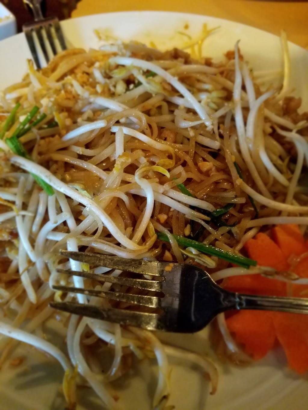 Ahan Thai Kitchen | restaurant | 474260 E State Rd 200, Fernandina Beach, FL 32034, USA | 9043210255 OR +1 904-321-0255