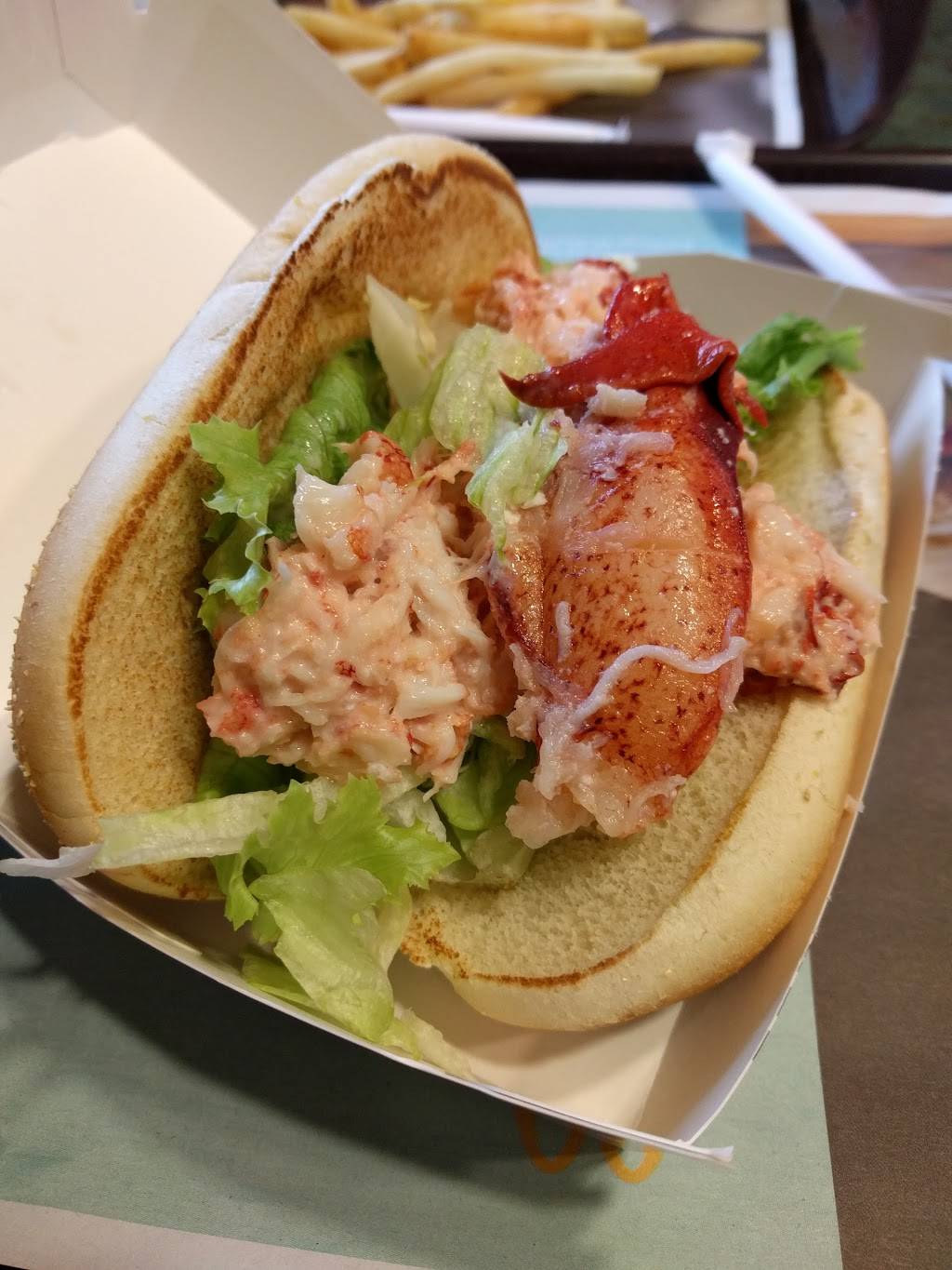 McDonalds | cafe | 141 US-1, Bucksport, ME 04416, USA | 2074696577 OR +1 207-469-6577