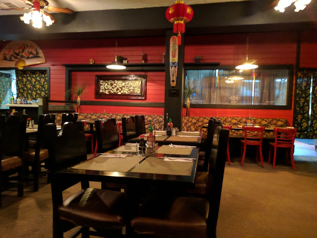 Chinese Wok & Roll | restaurant | 549 Old Mammoth Rd, Mammoth Lakes, CA 93546, USA | 7609242646 OR +1 760-924-2646