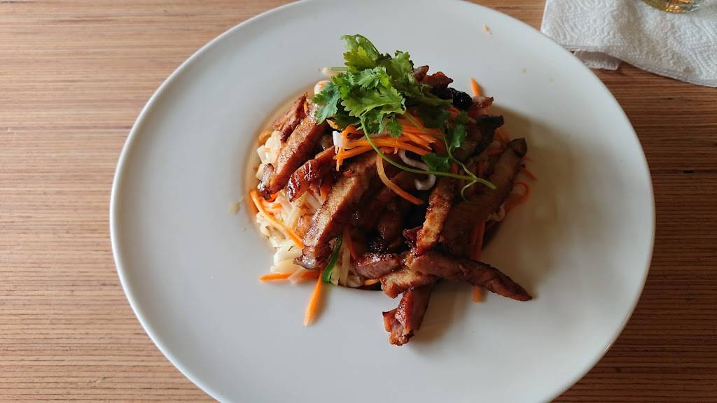 Chez Anh | restaurant | 435 Sunnyside Ave, Ottawa, ON K1S 0S6, Canada | 6138790466 OR +1 613-879-0466