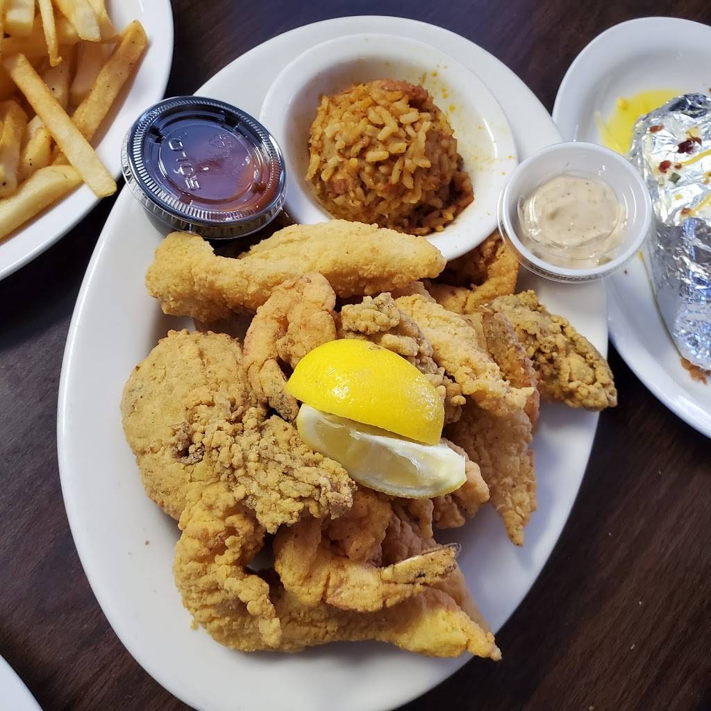 Voleos Seafood Restaurant | restaurant | 5134 Nunez, Lafitte, LA 70067, USA | 5046892482 OR +1 504-689-2482