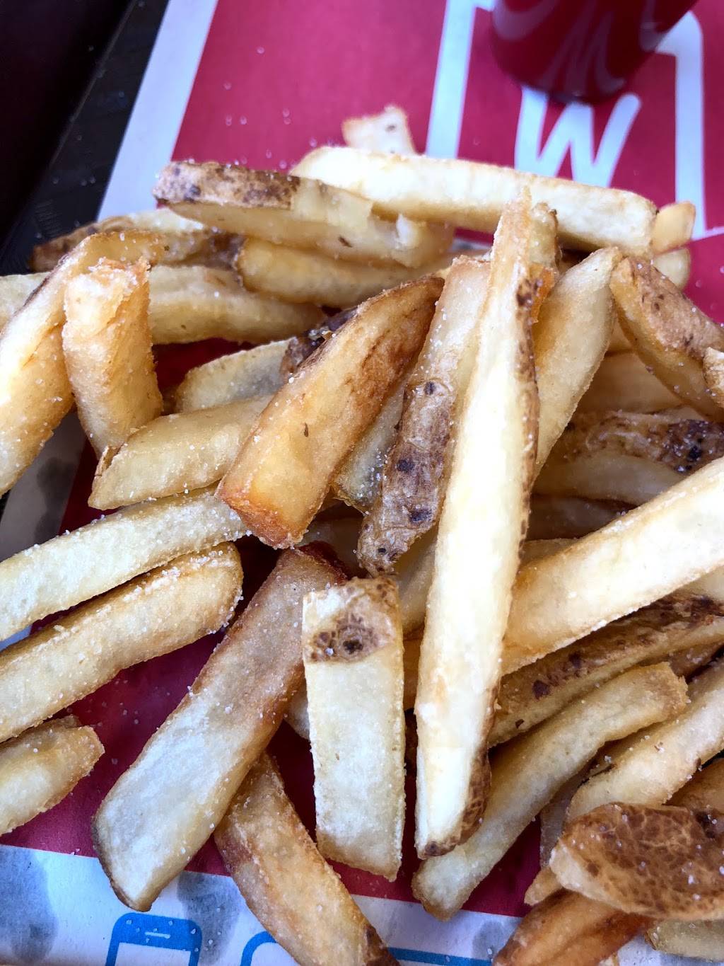 Wendys | restaurant | 714 W Poplar Ave, Collierville, TN 38017, USA | 9018546037 OR +1 901-854-6037