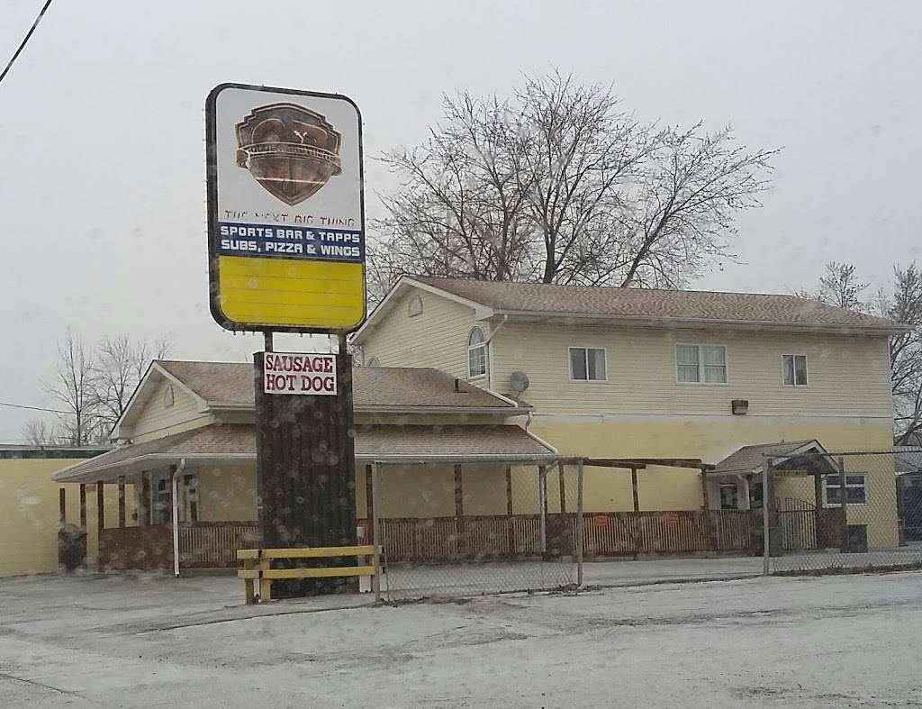 Golden Brothers | restaurant | 21 Southworth St N, Welland, ON L3B 1X8, Canada | 9057341715 OR +1 905-734-1715