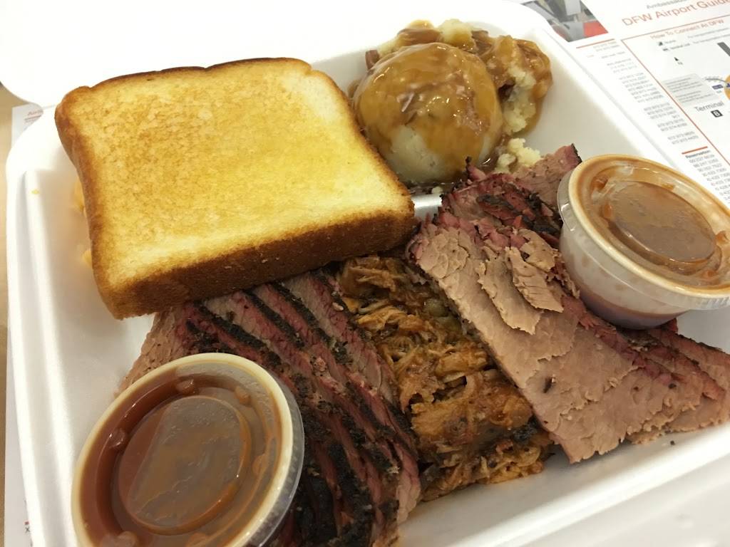 Dickeys Barbecue Pit | restaurant | DFW International Airport (DFW), Terminal C, Gate 6, Dallas, TX 75261, USA | 9725743857 OR +1 972-574-3857