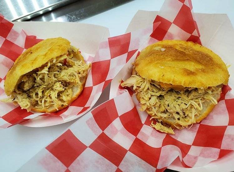 El Arepaso Venezuelan Cafe | restaurant | 8036 S Yale Ave, Tulsa, OK 74136, USA | 9184303136 OR +1 918-430-3136