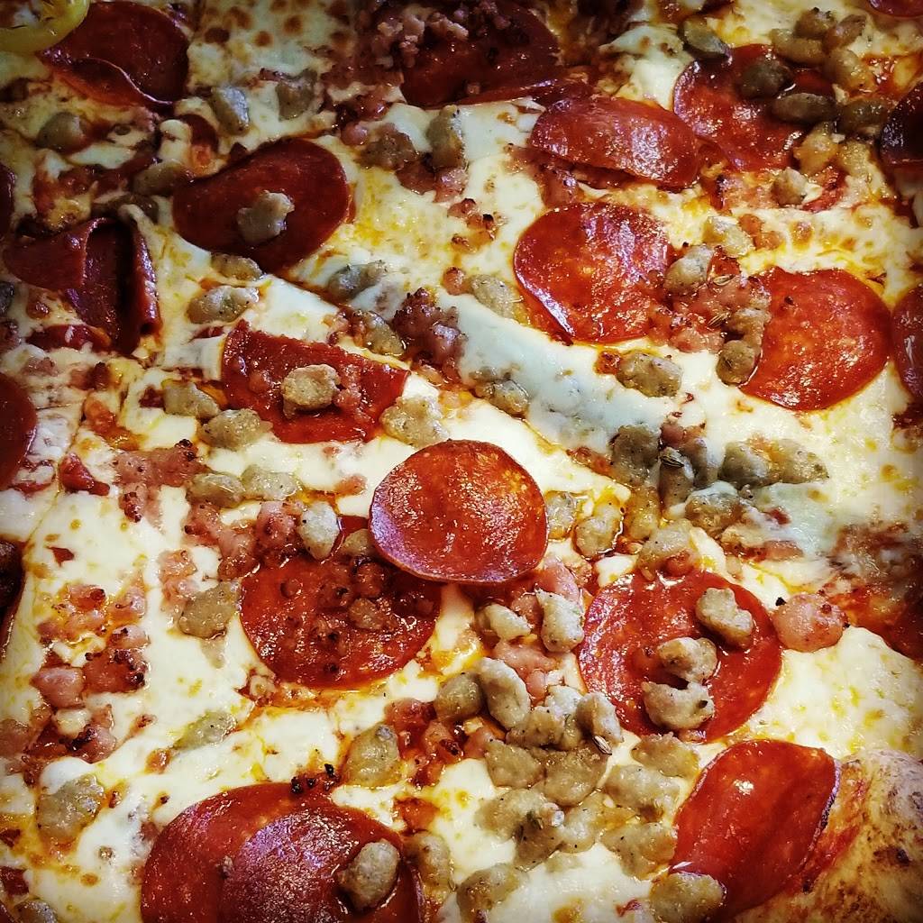 Victorias Pizza | restaurant | 259 Grange Rd, Guelph, ON N1E 6R5, Canada | 5198211000 OR +1 519-821-1000