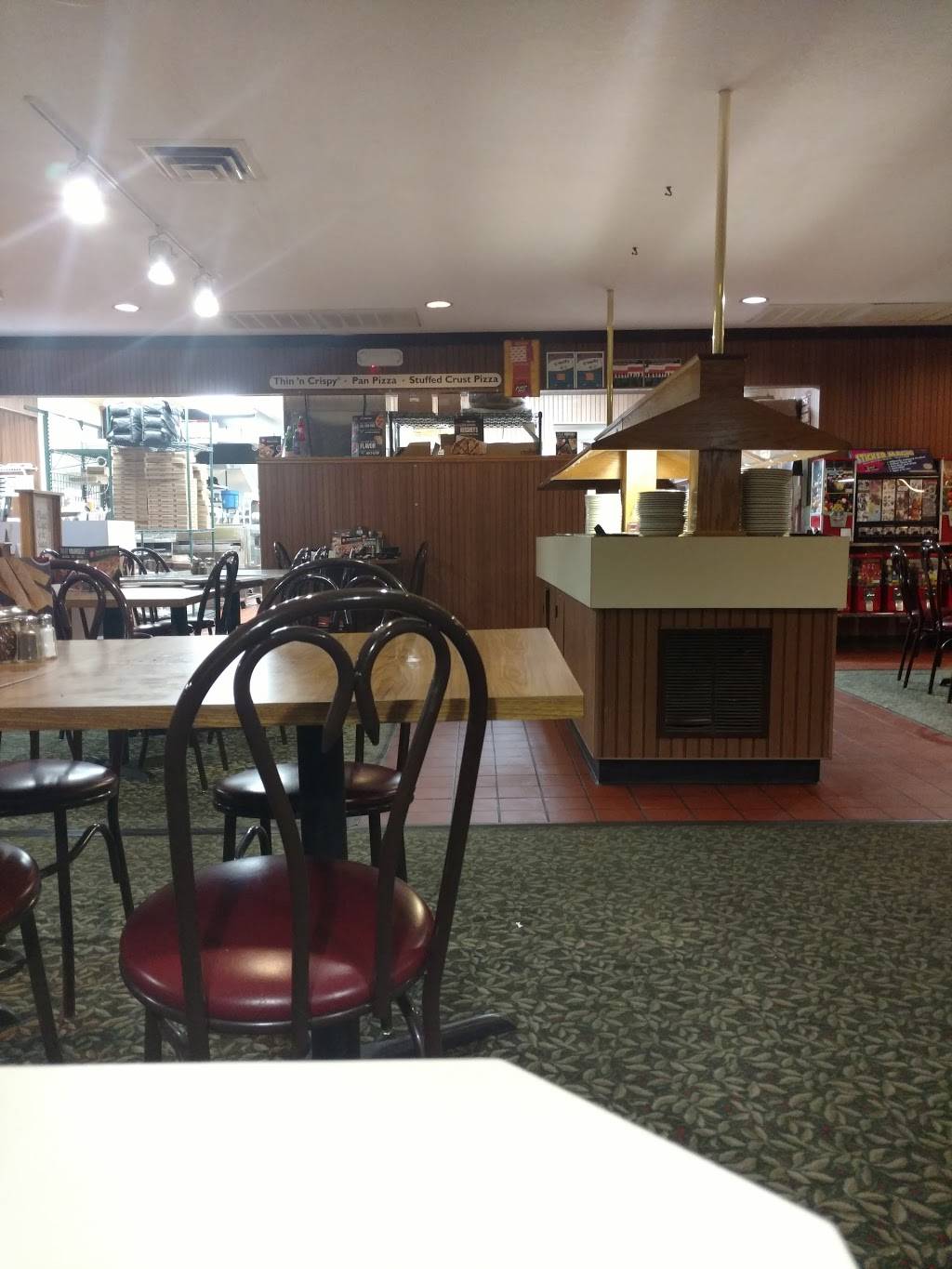 Pizza Hut | meal delivery | 915 E 3rd St, Douglass, KS 67039, USA | 3167472389 OR +1 316-747-2389