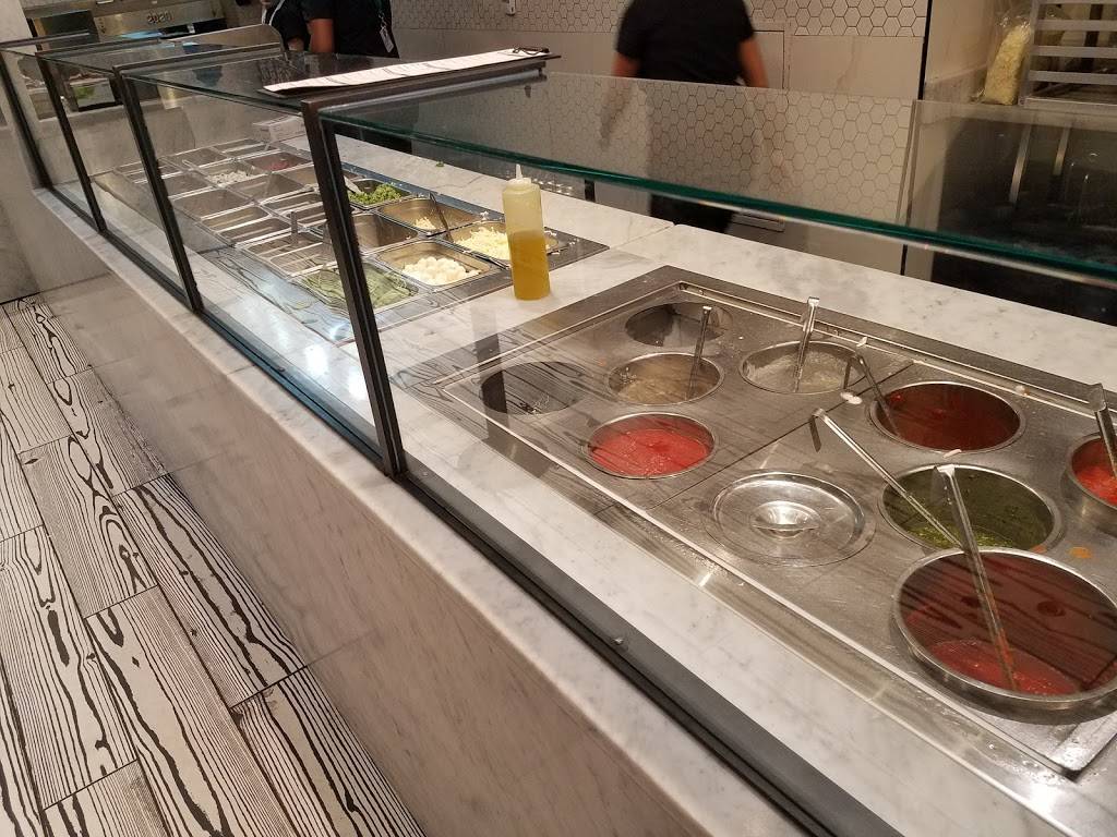 &pizza | restaurant | Terminal C Unit #C, 07, Arlington, VA 22202, USA | 2028398576 OR +1 202-839-8576