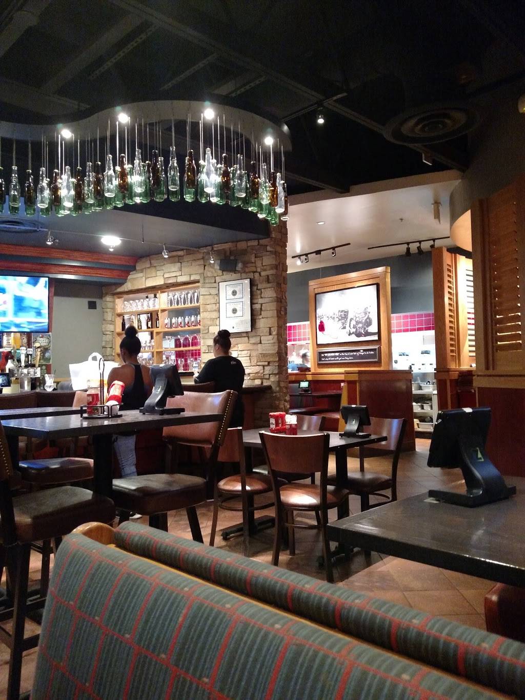 Red Robin Gourmet Burgers and Brews | restaurant | 202 Newnan Crossing Bypass, Newnan, GA 30263, USA | 6784231657 OR +1 678-423-1657