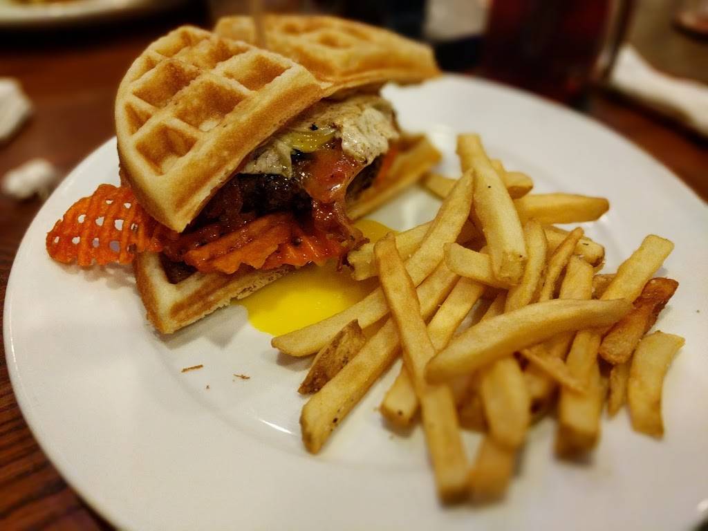 Smokey Bones Bar & Fire Grill | meal takeaway | 1510 W New Haven Ave, Melbourne, FL 32904, USA | 3219519777 OR +1 321-951-9777