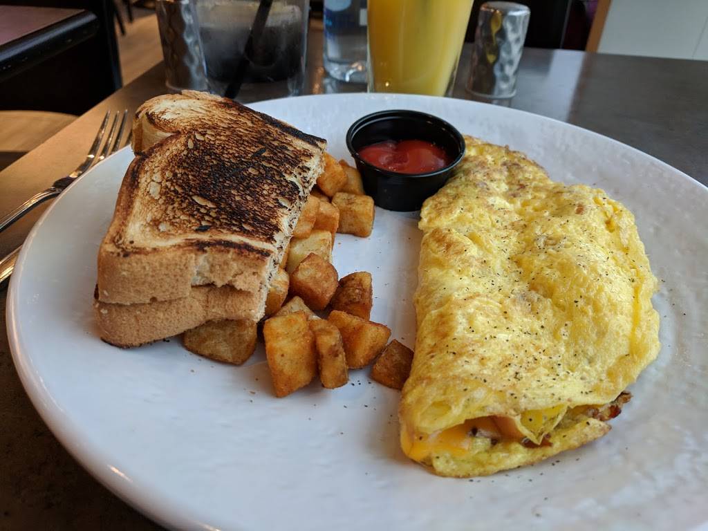 Andiamo | restaurant | Detroit Metropolitan Wayne County Airport (DTW), Worldgateway Pl, Detroit, MI 48242, USA | 7349419330 OR +1 734-941-9330