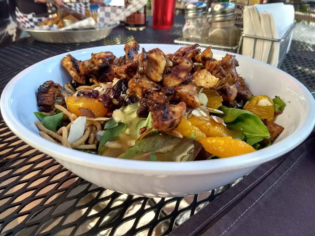 Collies Sports Bar & Grill | restaurant | 738 Main St, Park City, UT 84060, USA | 4356490888 OR +1 435-649-0888