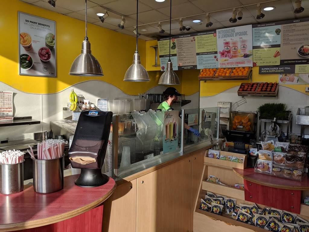 Robeks Fresh Juices & Smoothies | meal takeaway | 1001 N San Fernando Blvd, Burbank, CA 91504, USA | 8189548880 OR +1 818-954-8880