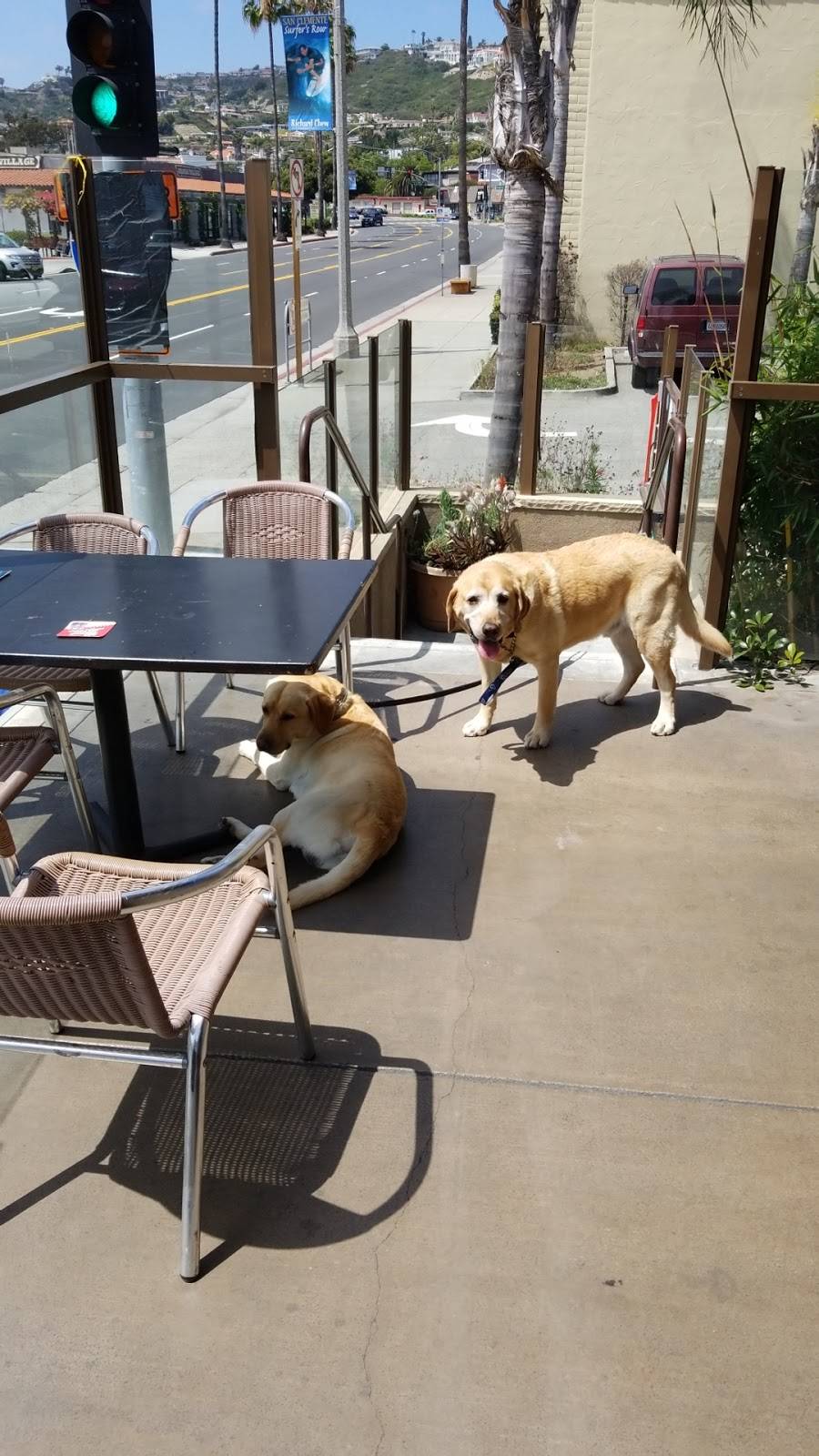 OC Tavern | restaurant | 2369 S El Camino Real, San Clemente, CA 92672, USA | 9495428877 OR +1 949-542-8877