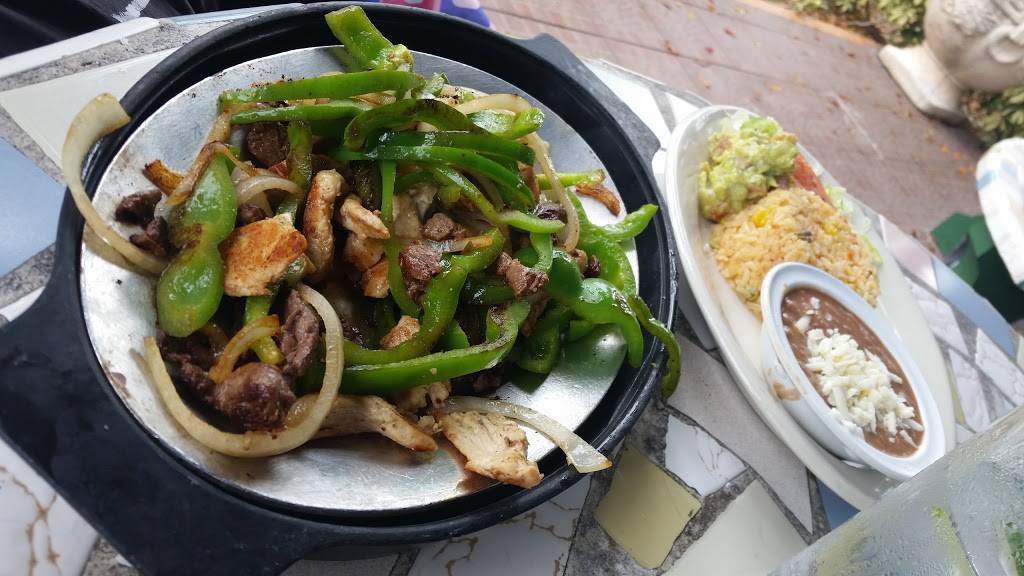 La Quebradita Mexican Restaurant Grill | restaurant | 702 N Krome Ave, Homestead, FL 33030, USA | 3052454586 OR +1 305-245-4586