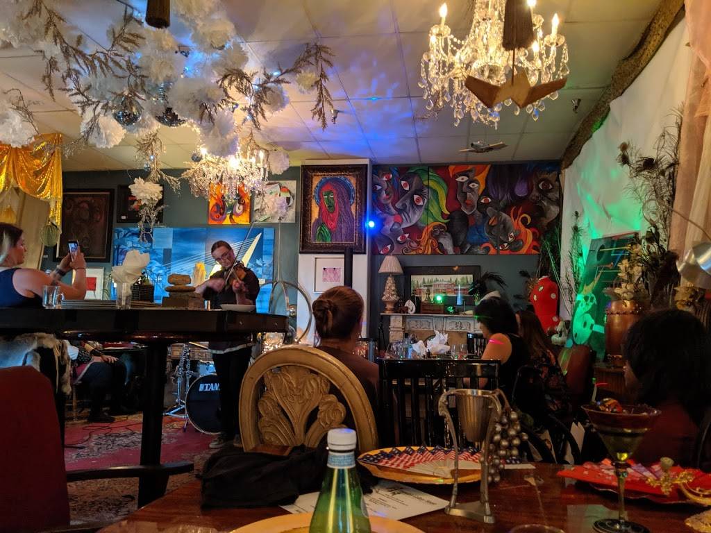 Armandos Gallery House | restaurant | 1350 Butte St, Redding, CA 96001, USA | 5307681241 OR +1 530-768-1241