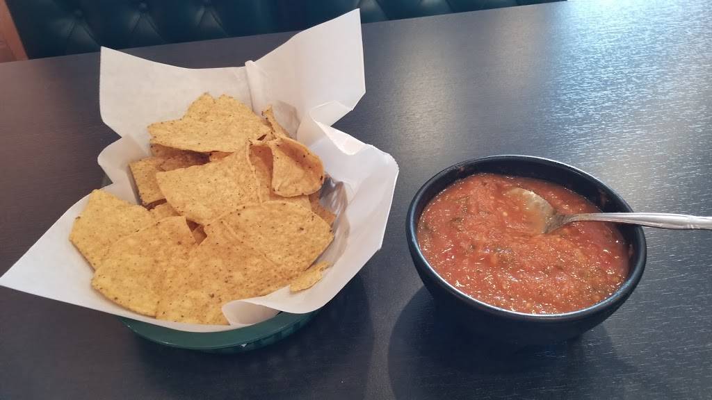 Antigua Mexican Grill | restaurant | 1500 Carlemont Dr, Crystal Lake, IL 60014, USA | 8155263078 OR +1 815-526-3078