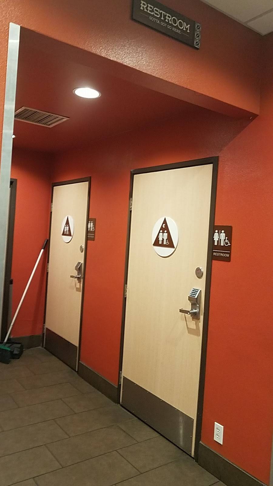 El Pollo Loco | restaurant | 16940 Nordhoff St, Northridge, CA 91343, USA | 8188951680 OR +1 818-895-1680